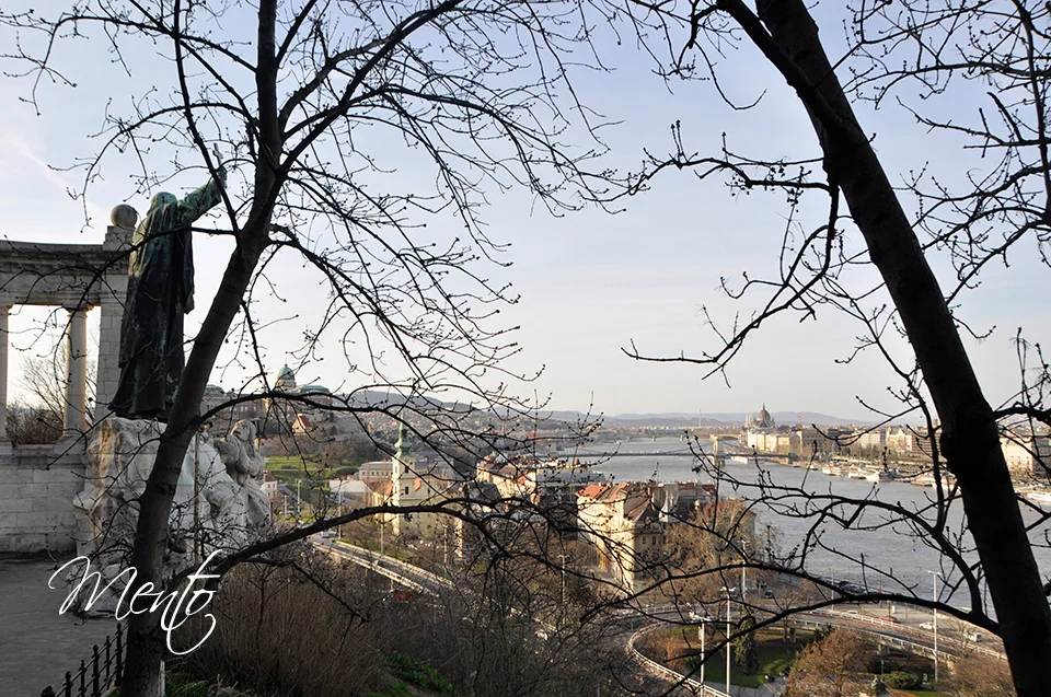 Budapest desde la estatua de San Gerardo en el monte Gellért