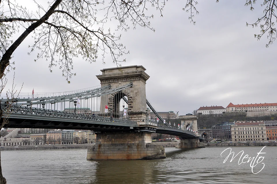 Puente de las cadenas.