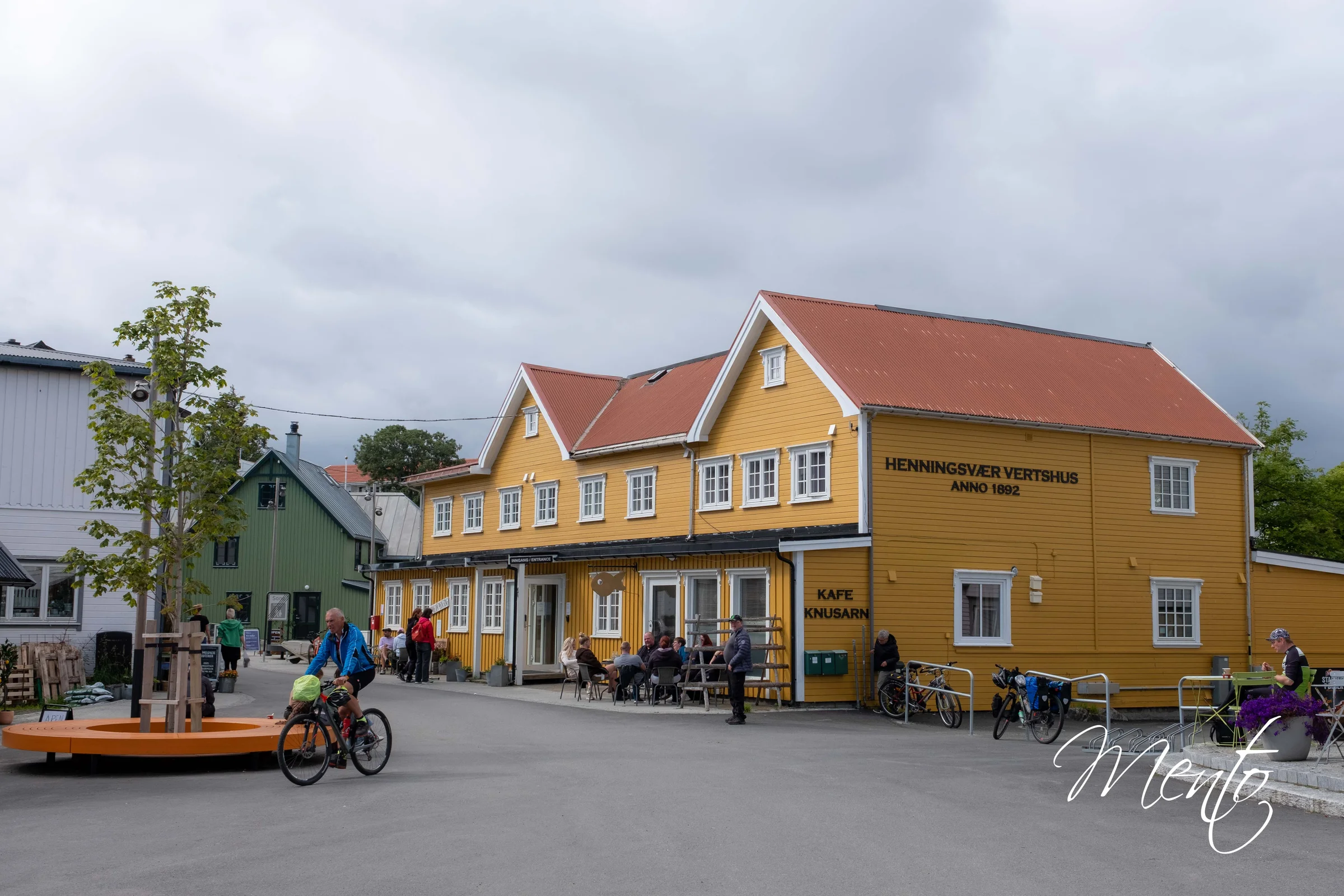 Henningsvær