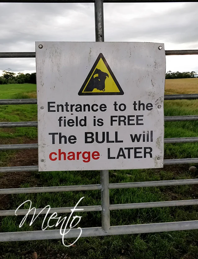 Cartel con doble sentido en Irlanda