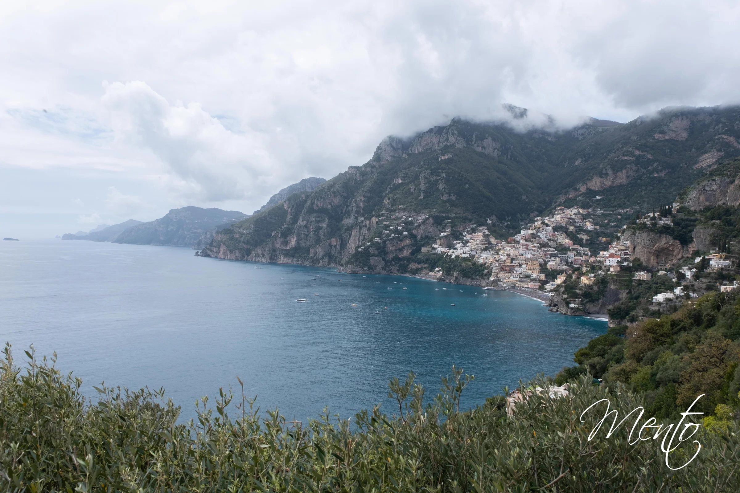 Vistas de Positano desde un mirador en la carretera