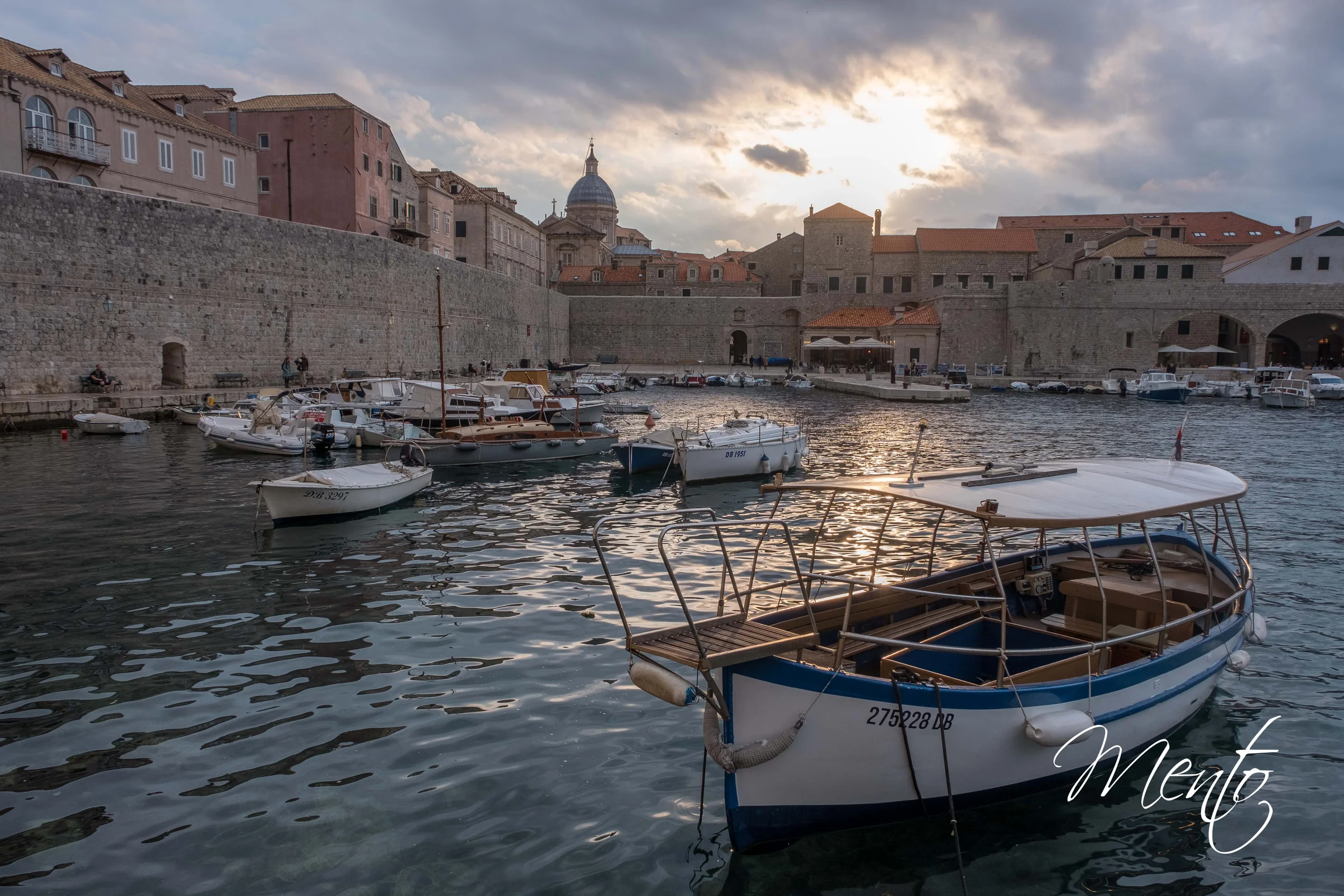 Puerto de Dubrovnik al atardecer