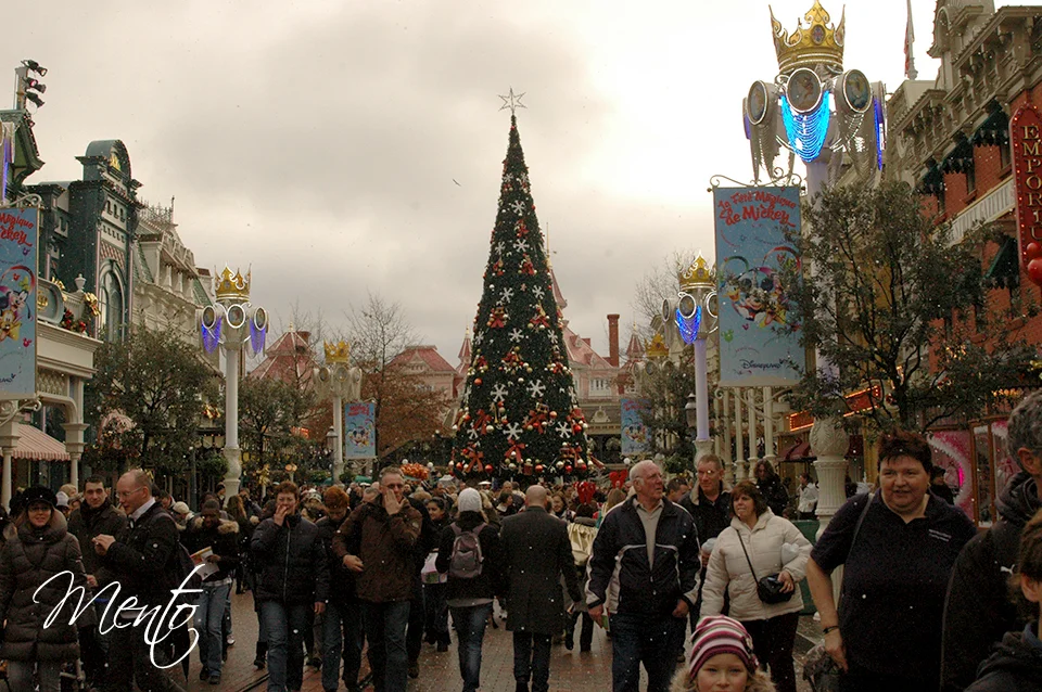 Caen copos de nieve en Main Street