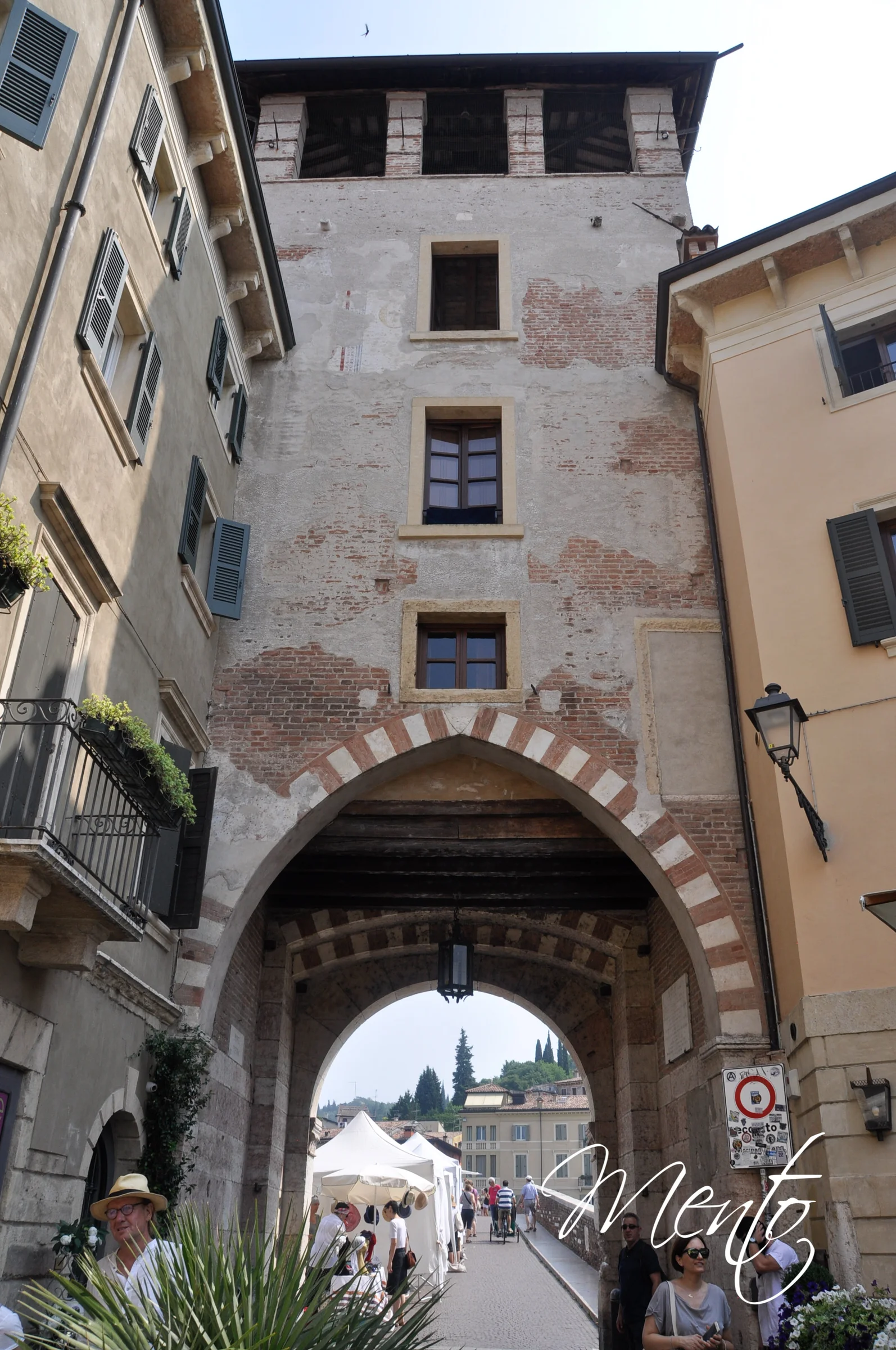 Verona. Torre di Ponte Pietra