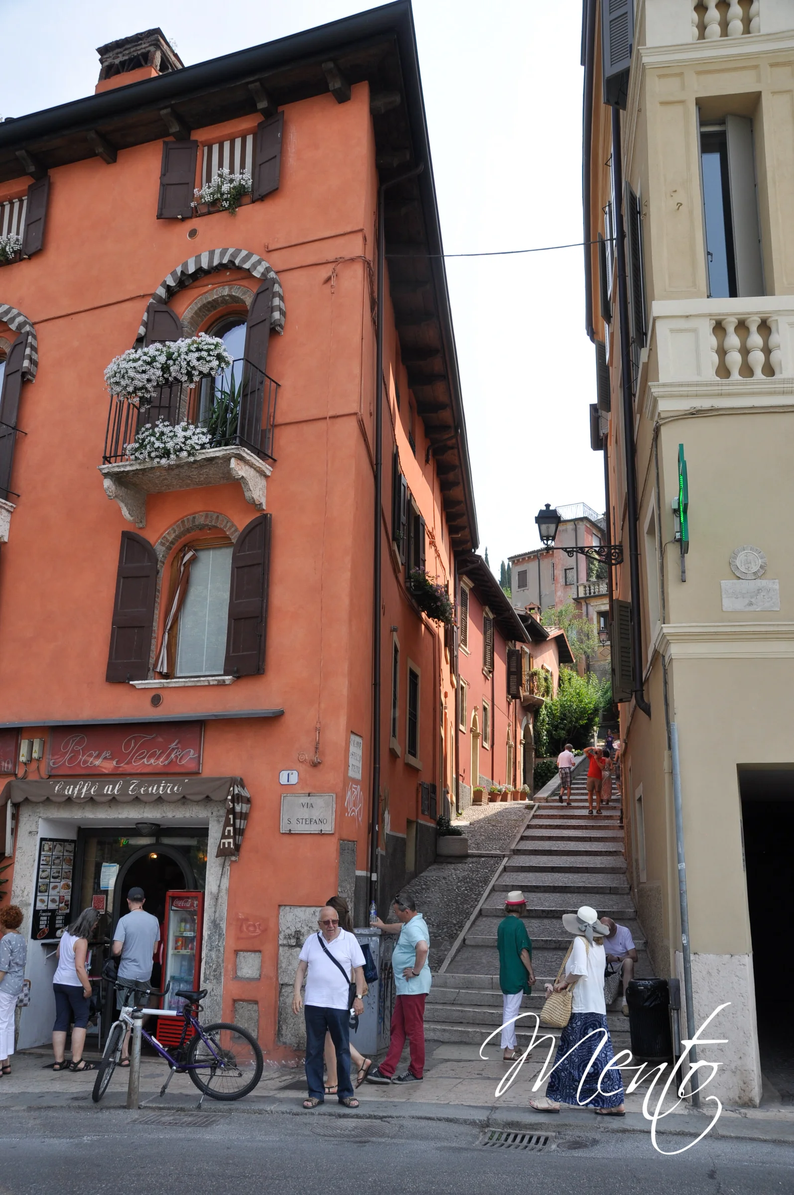 Subida al castillo de San Pietro. Verona