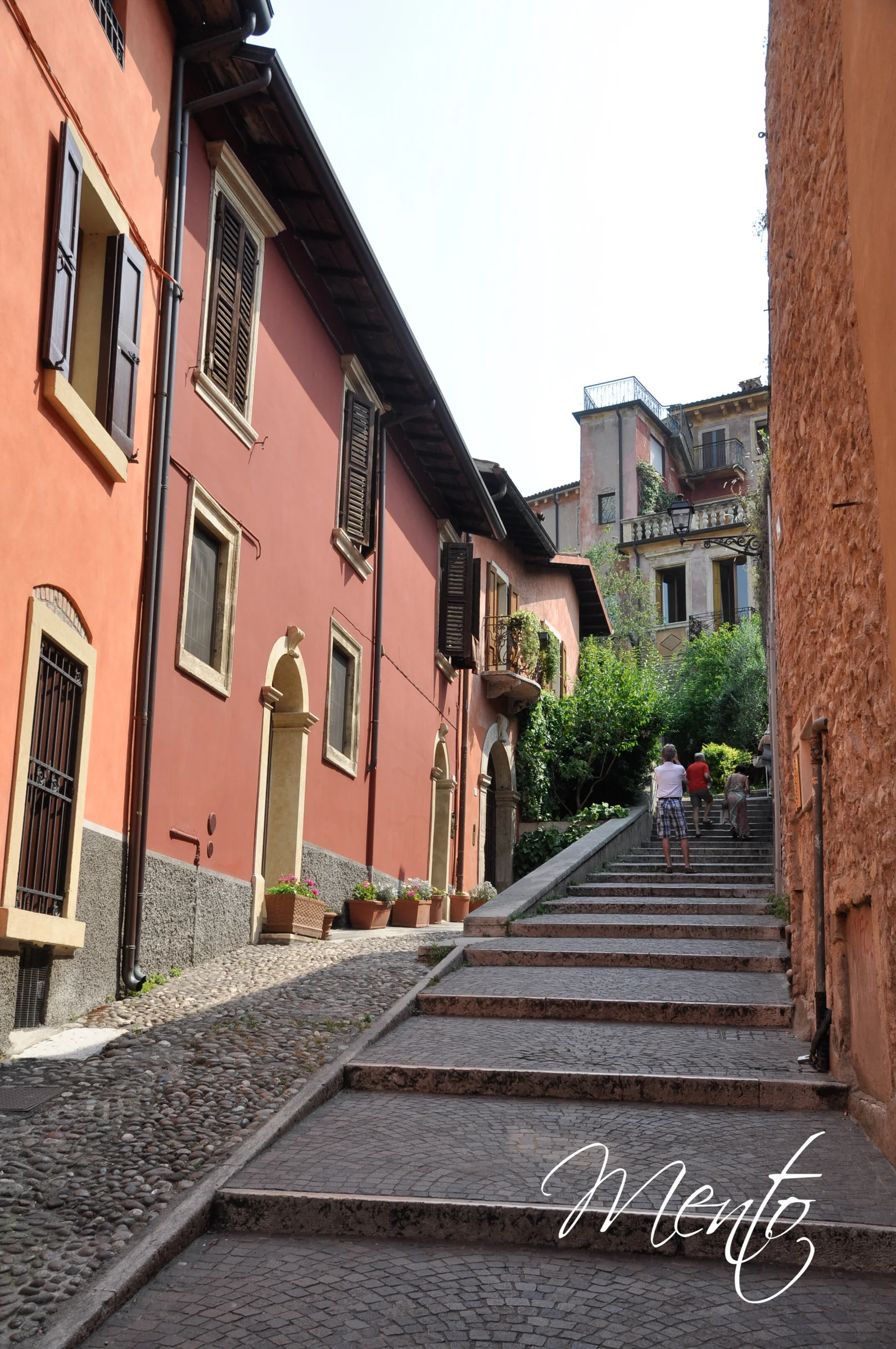 Subida al castillo de San Pietro. Verona