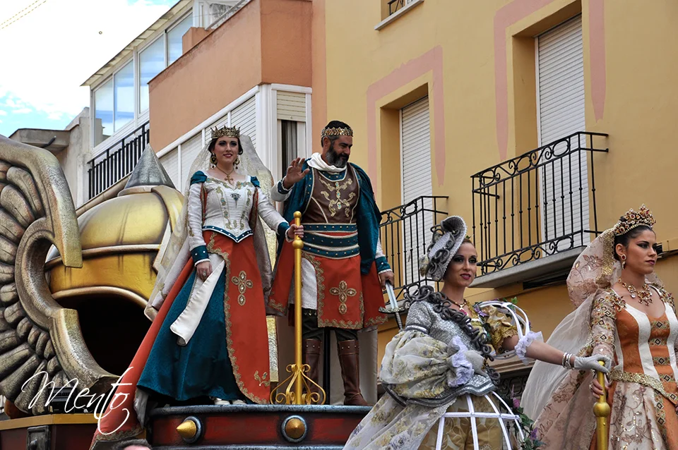 Desfile general día 8 (2017). Capitanía comparsa cristianos