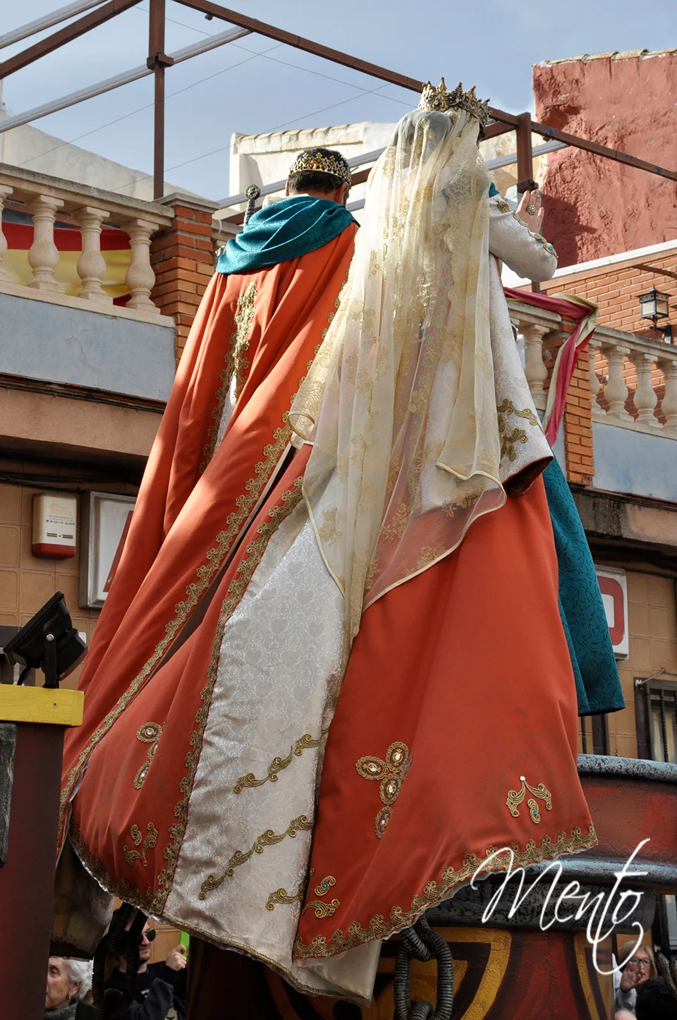 Desfile general día 8 (2017). Capitanía comparsa cristianos