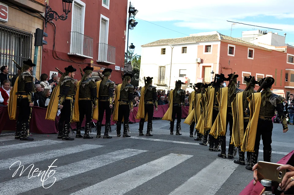 Desfile general día 8 (2017). Comparsa contrabandistas