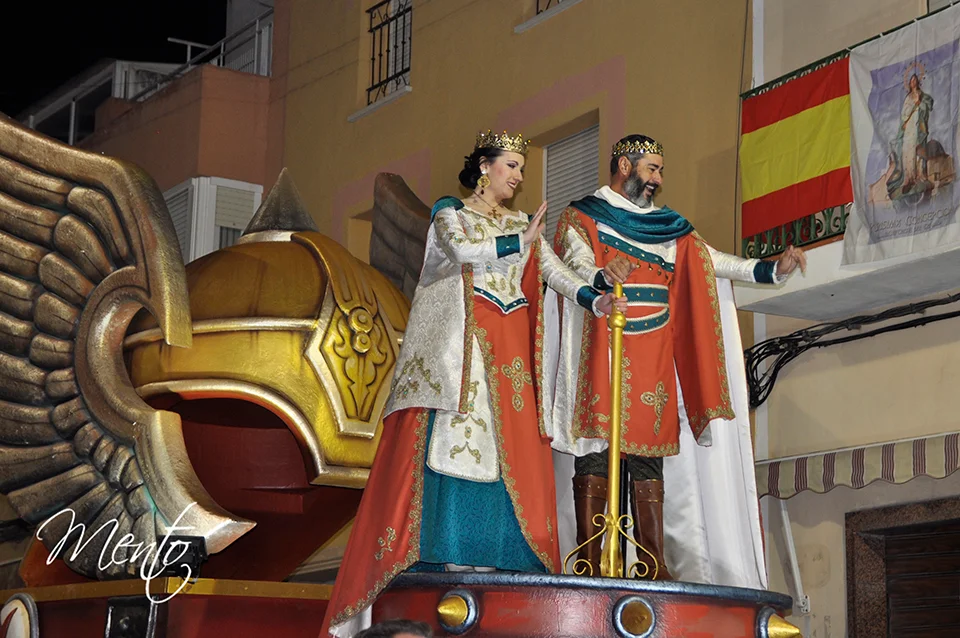 Desfile general día 6 (2017). Capitanía comparsa cristianos.