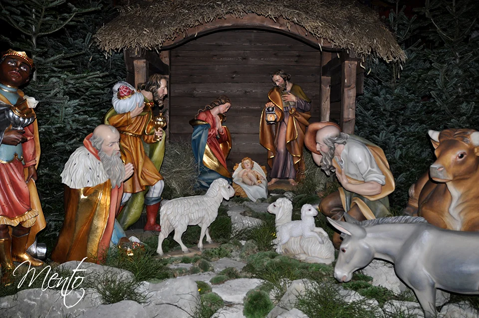 El belén de la catedral no es el típico belén polaco que encontramos en cada rincón de la ciudad, es "de los nuestros" y las figuras son preciosas.