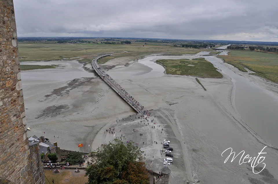 El nuevo acceso elimina en esta zona el antiguo aparcamiento.
