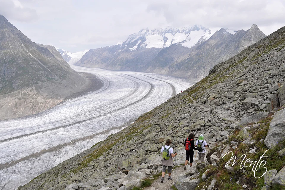 Ruta junto al glaciar Aletsch