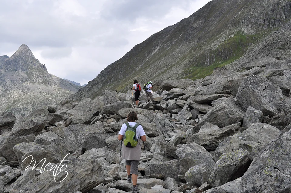 Ruta junto al glaciar Aletsch