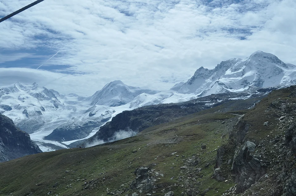 Vistas desde el funicular al Klein Matterhorn