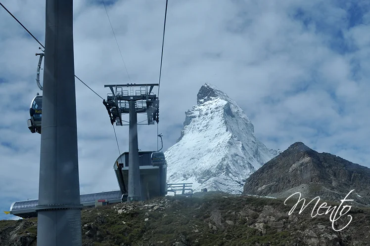 Monte Cervino desde el funicular al Klein Matterhorn