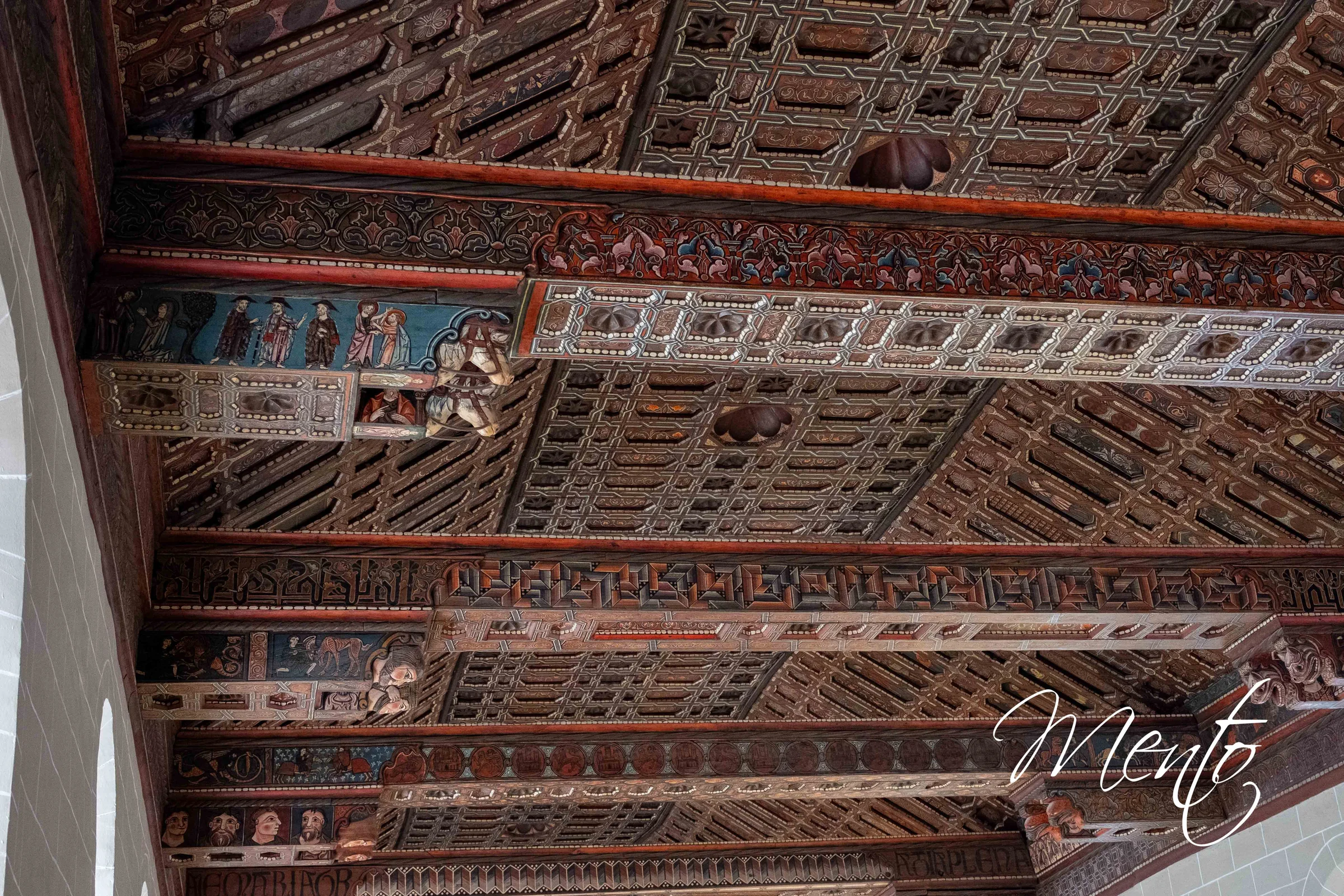 Techo de la catedral de Santa María de Mediavilla